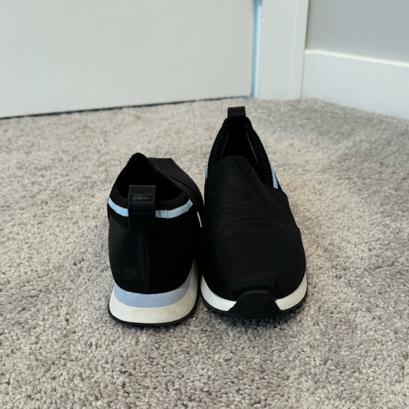 Tom’s black slip-ons - Picture 3 of 4